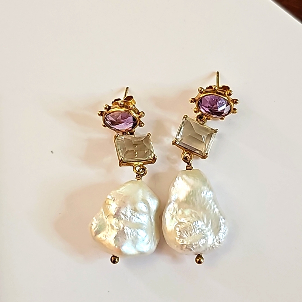 Baroque pearl earrings